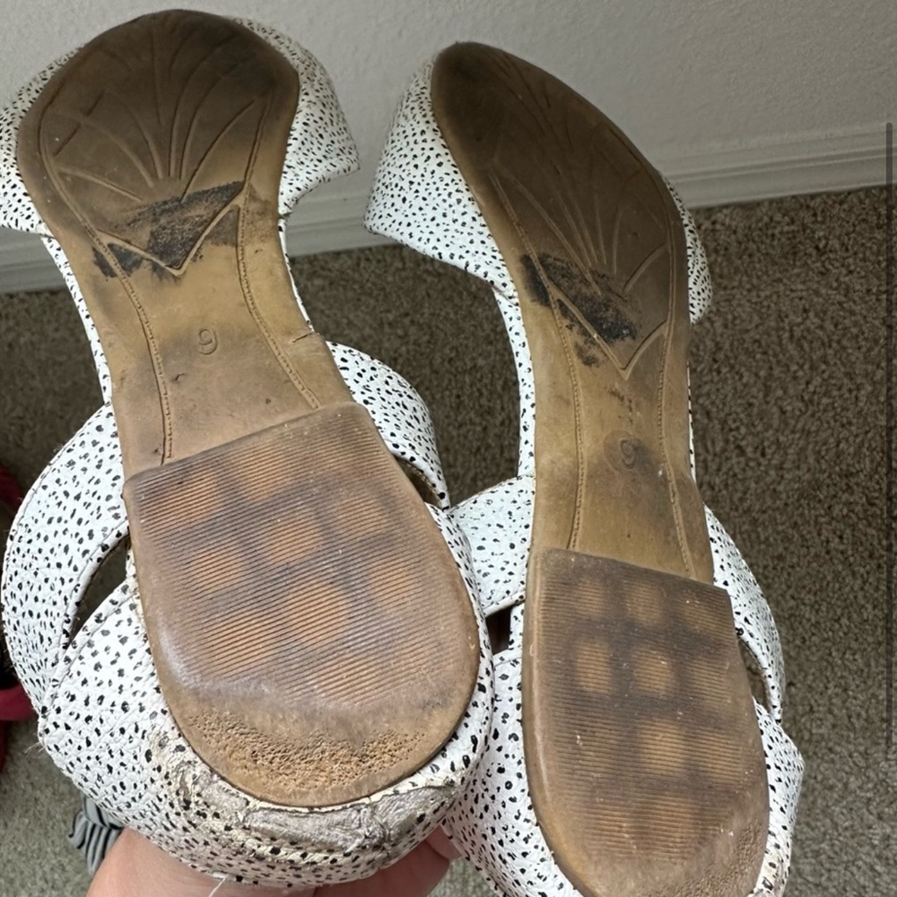 Women's White Dotted Flats - Picture 2 of 3